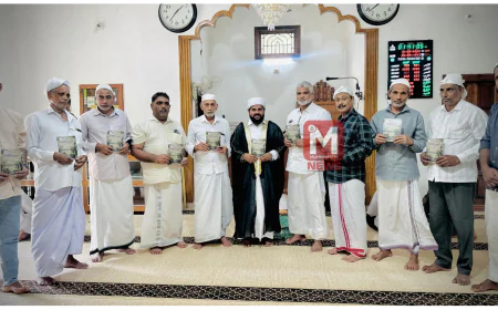 'സ്വര്‍ഗ്ഗീയ പൂക്കള്‍' പുസ്തകം പ്രകാശനം ചെയ്തു