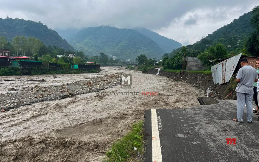 ಡೆಹ್ರಾಡೂನ್ ನೆರೆಹೊರೆ ಪ್ರದೇಶಗಳಲ್ಲಿ ಭಾರೀ ಪ್ರವಾಹ, ಭೂಕುಸಿತ: 17 ಸಾವು, 20ಕ್ಕೂ ಹೆಚ್ಚು ಮಂದಿ ನಾಪತ್ತೆ