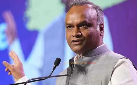 ಸೇವಾ ನಿಯಮ ಉಲ್ಲಂಘಿಸಿದ ನೌಕರರ ಅಮಾನತು ಮಾಡುತ್ತೇವೆ: ಸಚಿವ ಪ್ರಿಯಾಂಕ್​ ಖರ್ಗೆ