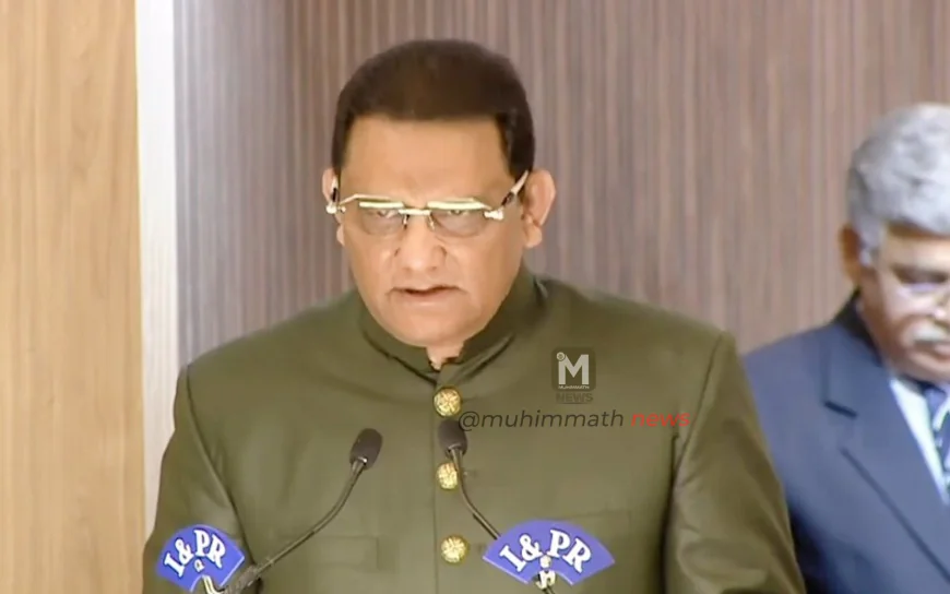 ಭಾರತ ಕ್ರಿಕೆಟ್ ತಂಡದ ಮಾಜಿ ನಾಯಕ ಮೊಹಮ್ಮದ್ ಅಜರುದ್ದೀನ್ ತೆಲಂಗಾಣ ಸರ್ಕಾರದ ಸಚಿವರಾಗಿ ಪ್ರಮಾಣ ವಚನ ಸ್ವೀಕಾರ