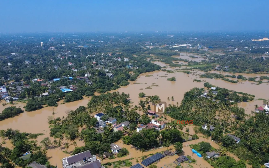 `ದಿತ್ವಾ' ಸೈಕ್ಲೋನ್ ಅಬ್ಬರಕ್ಕೆ ಶ್ರೀಲಂಕಾದಲ್ಲಿ 334 ಮಂದಿ ಬಲಿ, 400 ಕ್ಕೂ ಹೆಚ್ಚು ಜನ ನಾಪತ್ತೆ