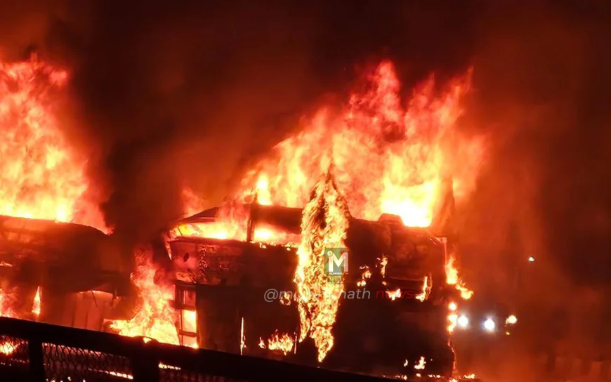 ಹಿರಿಯೂರು ಬಳಿ ಭೀಕರ ರಸ್ತೆ ಅಪಘಾತ: ಬಸ್ಸಿಗೆ ಟ್ರಕ್ ಡಿಕ್ಕಿ; ಕನಿಷ್ಠ 17 ಮಂದಿ ಸಜೀವ ದಹನ