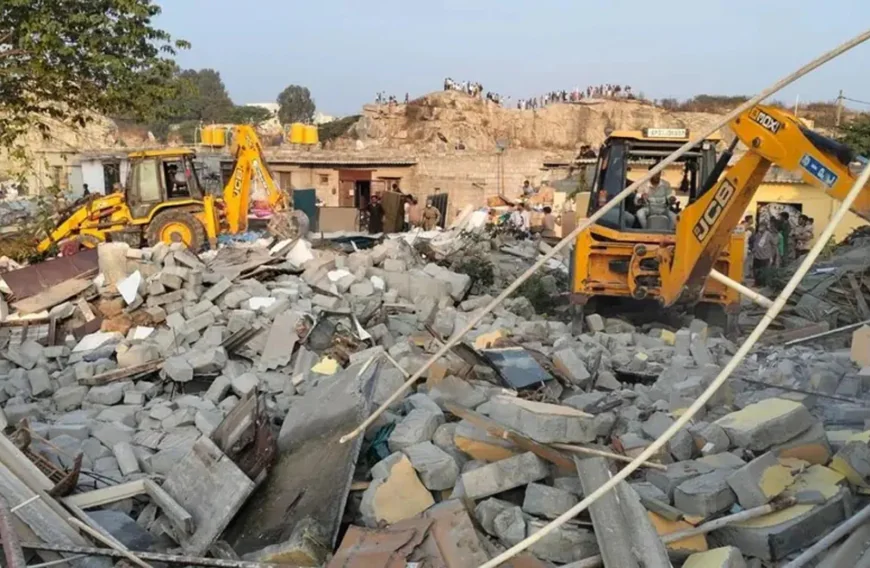 ബുൾഡോസറിന് കീഴിൽ തകർന്നത് വീടുകൾ മാത്രമല്ല; മനുഷ്യജീവിതങ്ങളാണ്