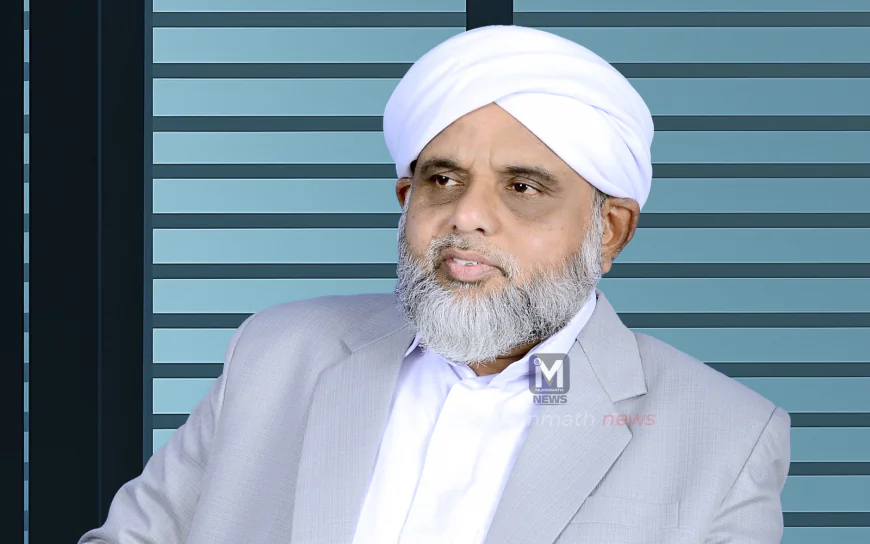 ಸಯ್ಯಿದ್ ತ್ವಾಹಿರುಲ್ ಅಹ್ದಲ್ 7ನೇ ಪ್ರಶಸ್ತಿ: ಪಳ್ಳಂಗೋಡು ಅಬ್ದುಲ್ ಖಾದಿರ್ ಮದನಿಗೆ ಮುಹಿಮ್ಮಾತ್ ಉರೂಸ್ ಕಾರ್ಯಕ್ರಮದಲ್ಲಿ ಪ್ರದಾನ