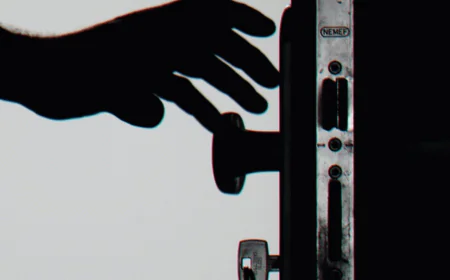 ബിസിനസുകാരൻ്റെ വീട്ടിൽ നിന്നും സ്വർണ്ണവും പണവും കൊള്ളയടിച്ചു; അന്വേഷണം ഊർജ്ജിതമാക്കി പൊലീസ് 