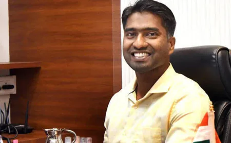 കെ ഇമ്പശേഖറിനെ മാറ്റി; കാസർകോട് ജില്ലാ പുതിയ കലക്ടറായി അർജുൻ പാണ്ഡ്യൻ