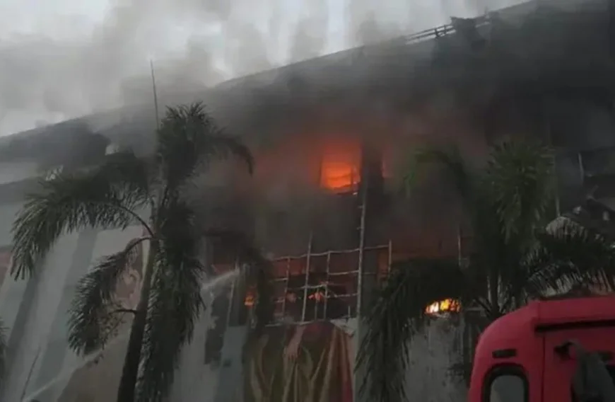 കോടികളുടെ നഷ്‌ടം; ജയലക്ഷ്മി സില്‍ക്‌സിൽ കത്തി നശിച്ചത് റംസാൻ-വിഷു വിപണി ഉൾപ്പെടെയുള്ള സ്റ്റോക്കുകൾ