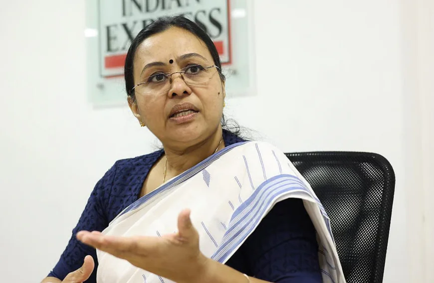 സ്വകാര്യ ആശുപത്രികള്‍ക്കു വേണ്ടി സര്‍ക്കാർ ആരോഗ്യമേഖലയെ തകര്‍ക്കാന്‍ ആസൂത്രിത ശ്രമം നടക്കുന്നു: ആരോഗ്യ മന്ത്രി വീണ ജോര്‍ജ്