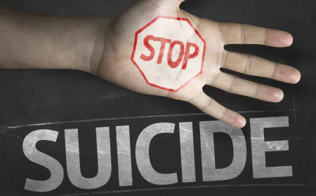 പിതാവിന്റെ അമിത മദ്യപാനത്തിൽ മനോവിഷമം; ആത്മഹത്യക്ക് ശ്രമിച്ച വിദ്യാർത്ഥിനി ചികിത്സയിൽ