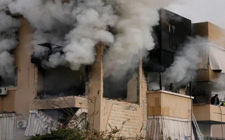 ഗസ്സയില്‍ ആക്രമണം തുടർന്ന് ഇസ്‌റാഈല്‍; അഭയാർത്ഥി ക്യാമ്പിലെ 13 പേര്‍ കൊല്ലപ്പെട്ടു 