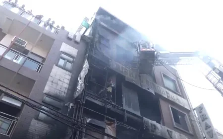 ‌ഡൽഹിയിലെ പാലം റെസിഡൻഷ്യൽ മേഖലയിൽ വൻ തീപിടിത്തം; മൂന്ന് കുട്ടികളടക്കം ആറു പേർക്ക് ദാരുണാന്ത്യം