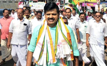 തൃക്കരിപ്പൂരിൽ സന്ദീപ് വാരിയർ: വിജയ പ്രതീക്ഷയിൽ കോൺഗ്രസ് 