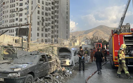 യു എസ്, ഇസ്‌റാഈല്‍ സംഘര്‍ഷത്തിൽ നാലുപേര്‍ കൊല്ലപ്പെട്ടു; സർവ്വകലാശാലകള്‍ ആക്രമിക്കുമെന്ന മുന്നറിയിപ്പുമായി ഇറാൻ