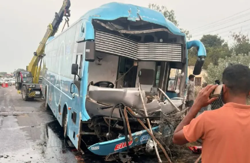 കോഴിക്കോട്- ബാംഗ്ലൂർ ബസ് അപകടത്തില്‍ നാലുപേര്‍ മരിച്ചു 