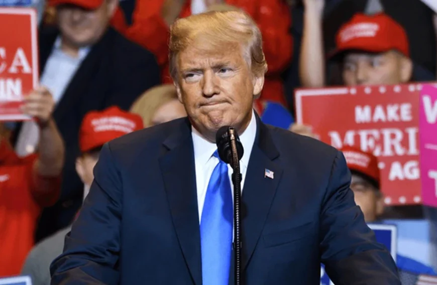 ഭീഷണിക്ക് വില കൽപ്പിക്കാതെ ഇറാൻ; ഹോർമുസ് ഉപരോധത്തിന് പിന്നാലെ സൈനിക നീക്കങ്ങൾ അഞ്ച് ദിവസത്തേക്ക് നിർത്തിയെന്ന് ട്രംപ് 