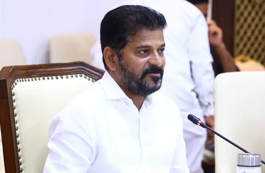 രക്ഷിതാക്കൾക്ക് സാമ്പത്തിക സഹായം നൽകിയില്ലെങ്കിൽ ശമ്പളം വെട്ടിക്കുറക്കും; ബില്ലിന് അനുമതി നൽകി തെലങ്കാന സർക്കാർ