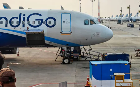 വിമാന ഇന്ധന വില ഉയർന്നതോടെ സർചാർജ് വർധിപ്പിച്ച് ഇൻഡിഗോ 