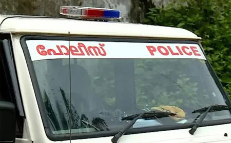 പോളിംഗ് ബൂത്തിലേക്ക് ക്യാമറയുള്ള കണ്ണട ധരിച്ചെത്തിയ ചീഫ് ഇലക്ഷൻ ഏജന്റിനെ പോലീസ് തടഞ്ഞു