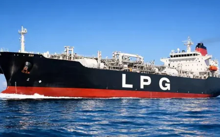 എല്‍പിജിയുമായുള്ള കപ്പല്‍ ഇന്ന് ഇന്ത്യയിലെത്തും; ഇന്ധന പ്രതിസന്ധിക്ക് താല്‍ക്കാലിക പരിഹാരം 