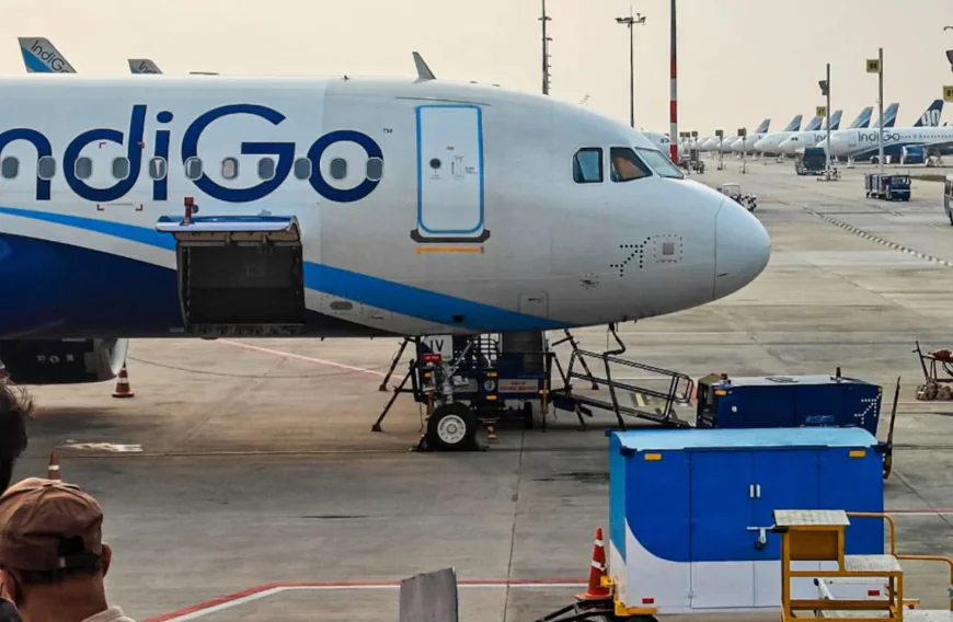 വിമാന ഇന്ധന വില ഉയർന്നതോടെ സർചാർജ് വർധിപ്പിച്ച് ഇൻഡിഗോ 