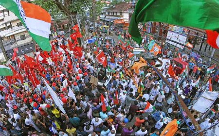 നെഞ്ചിടിപ്പിന്റെ മണിക്കൂറുകൾ; ഫലം കാത്ത് രാഷ്ട്രീയ കേരളം