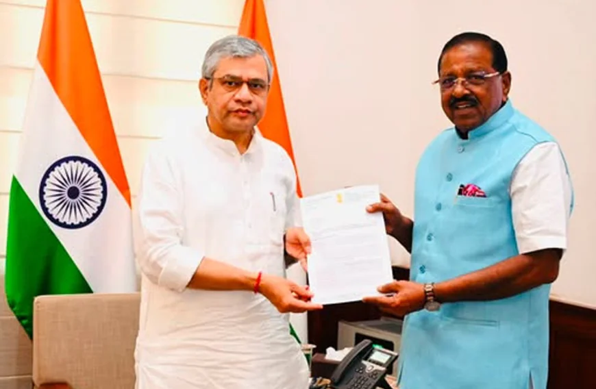 കാസർഗോഡ് റെയിൽവേ പാർസൽ സംവിധാനം നിർത്തലാക്കിയതിനെതിരെ ഉണ്ണിത്താൻ എംപി കേന്ദ്രമന്ത്രിക്ക് നിവേദനം നൽകി