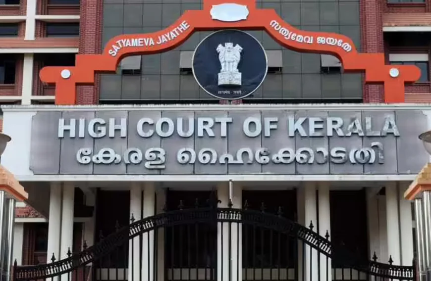 സവർക്കർ ക്വിസ് വിവാദം: അധ്യാപകന്റെ സസ്പെൻഷൻ ഹൈക്കോടതി സ്റ്റേ ചെയ്തു