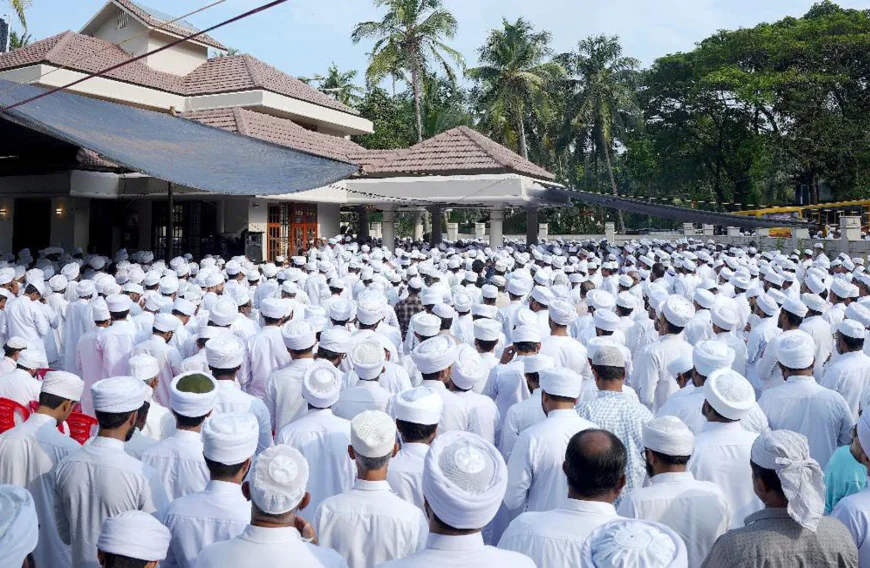 സയ്യിദത്ത് ഫാത്വിമ ഇമ്പിച്ചി ബീവി ഹജ്ജുമ്മക്ക് പതിനായിരങ്ങളുടെ യാത്രമൊഴി 