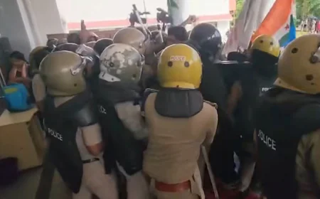 വന്ദേമാതരം ദേശീയ സെമിനാർ; കേരള കേന്ദ്ര സർവകലാശാലയിൽ വിദ്യാർഥി പ്രതിഷേധം