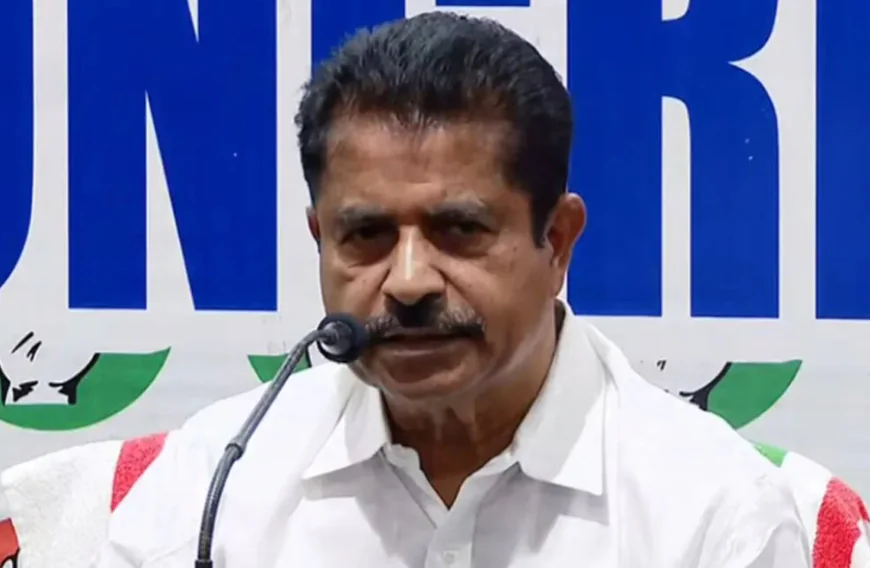 മുഖ്യമന്ത്രിക്കെതിരായ വിമർശനം: നിലപാടിൽ മാറ്റമില്ലെന്ന് അടൂർ പ്രകാശ്