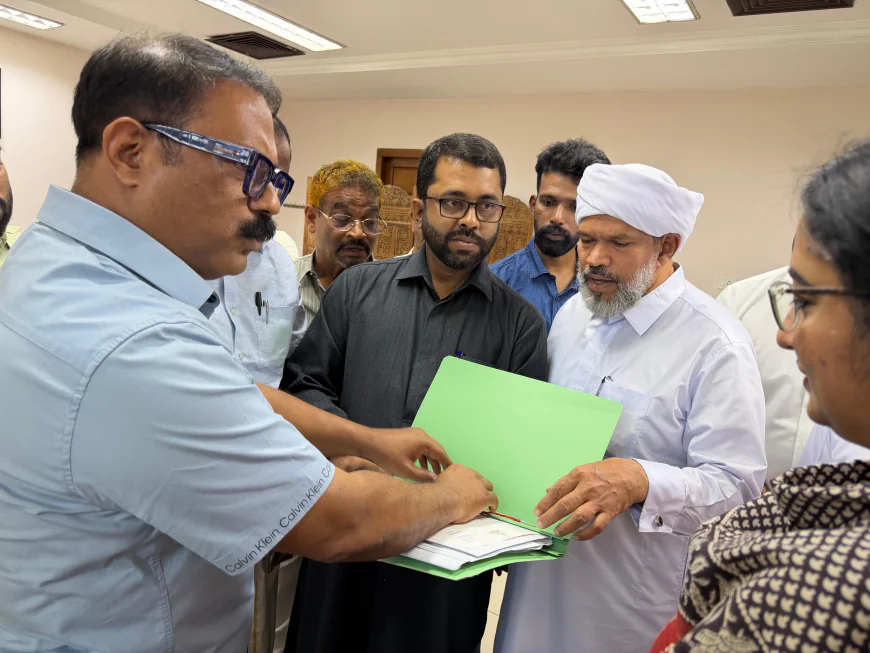 മുഹിമ്മാത്ത് വികസന പ്രവർത്തനങ്ങൾ; മന്ത്രിമാർക്ക് നിവേദനം സമർപ്പിച്ചു